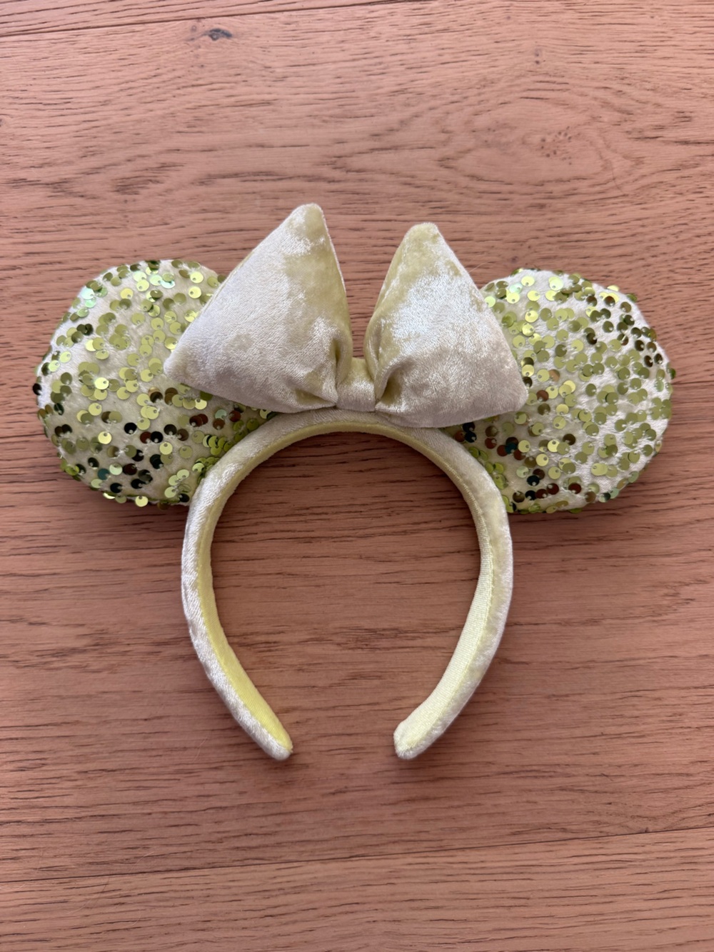 Disney Tinkerbell Green Sequin Mouse Ear Headband with Velvet Bow
